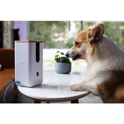 Dogness Smart Camera Treater